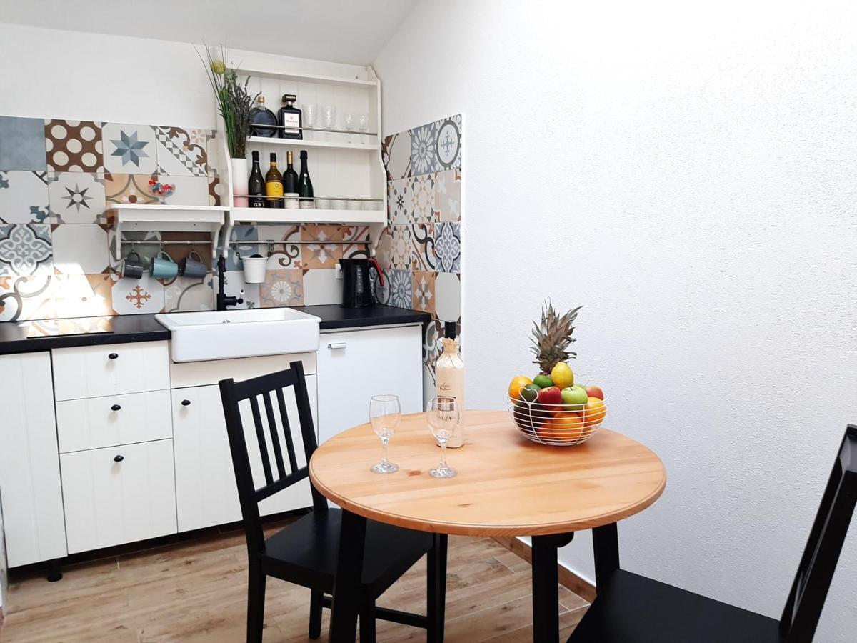 Holiday Beach House Appartement Grebaštica Buitenkant foto
