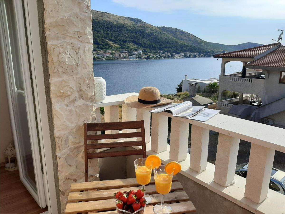 Holiday Beach House Appartement Grebaštica Buitenkant foto