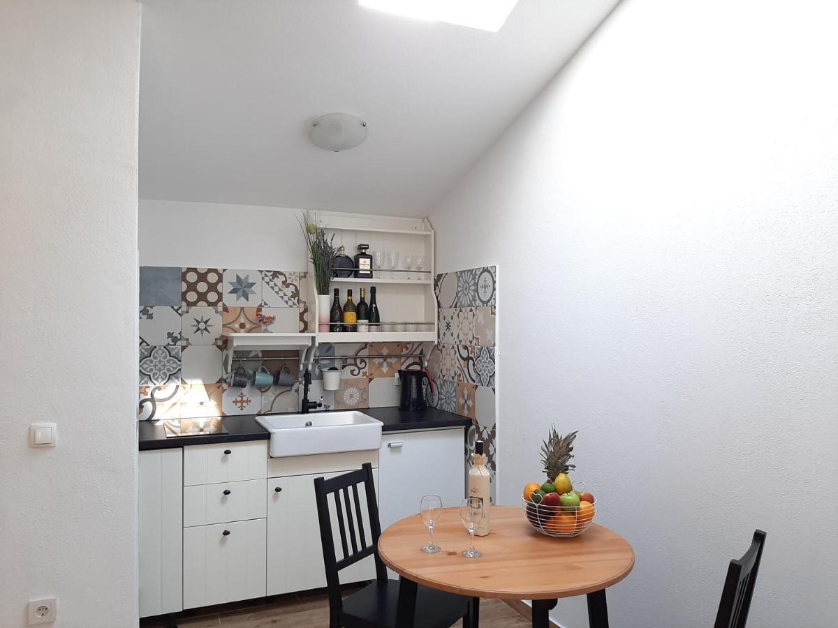 Holiday Beach House Appartement Grebaštica Buitenkant foto